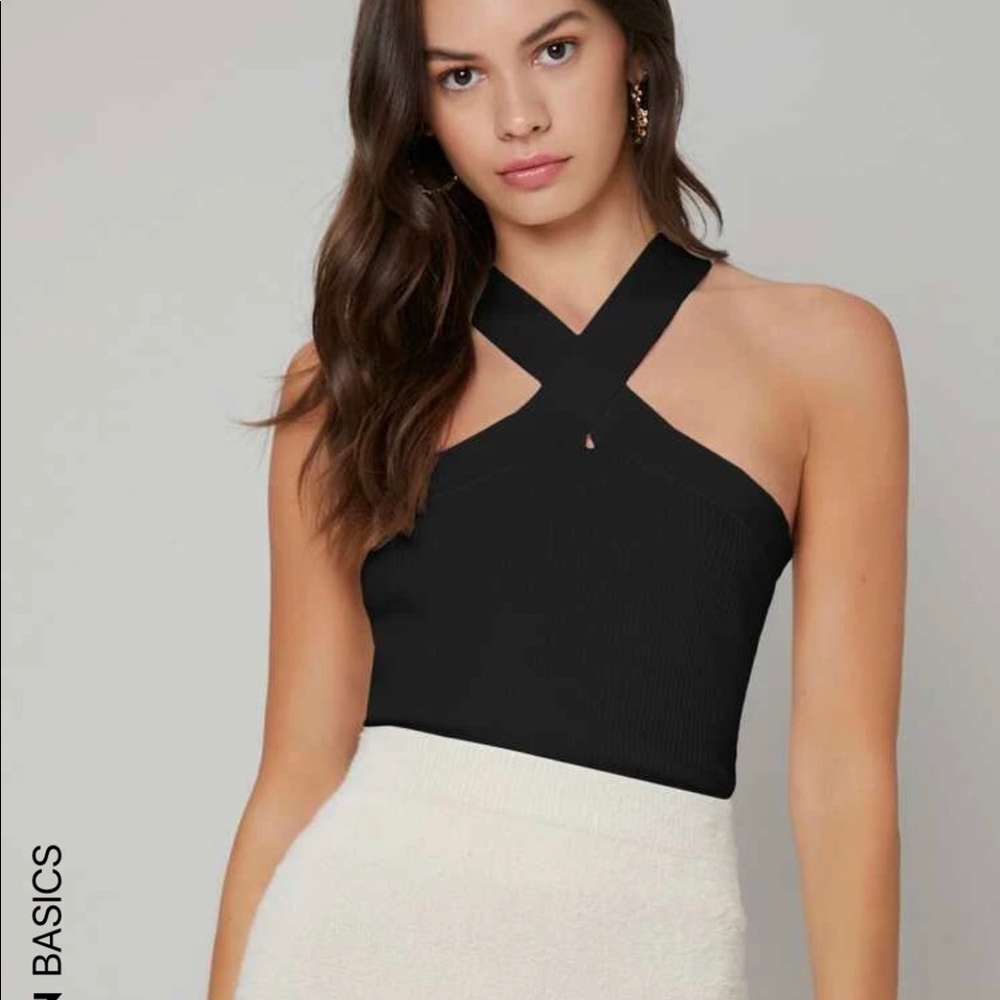 Black crop top